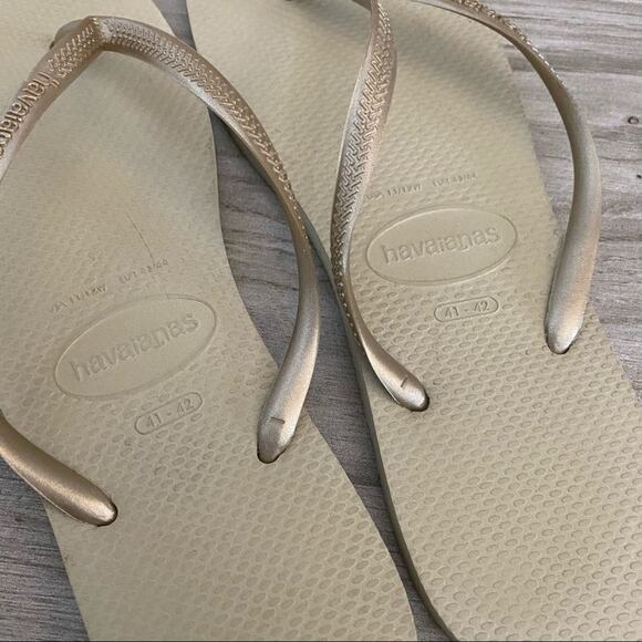 Havaianas “Light Golden” Slim Flip Flop - Picture 2 of 3